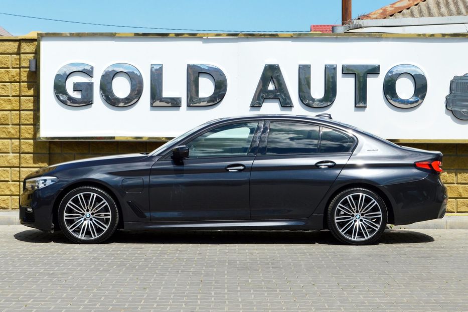 Продам BMW 530 PHEV 2017 года в Одессе