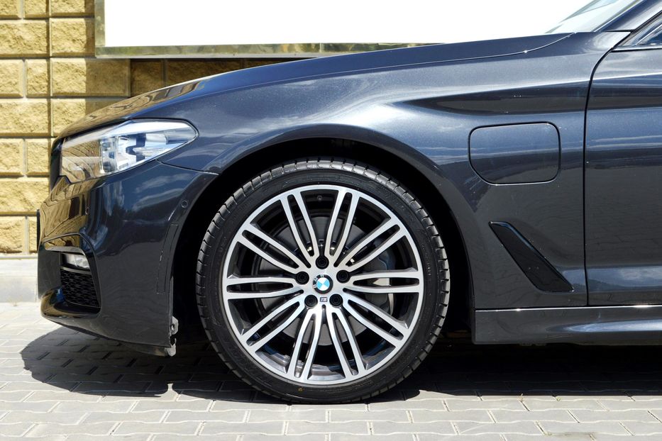 Продам BMW 530 PHEV 2017 года в Одессе