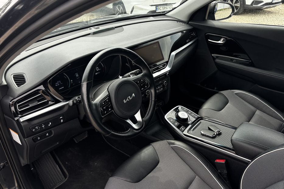 Продам Kia Niro 64квт авто у Львові 2021 года в Львове