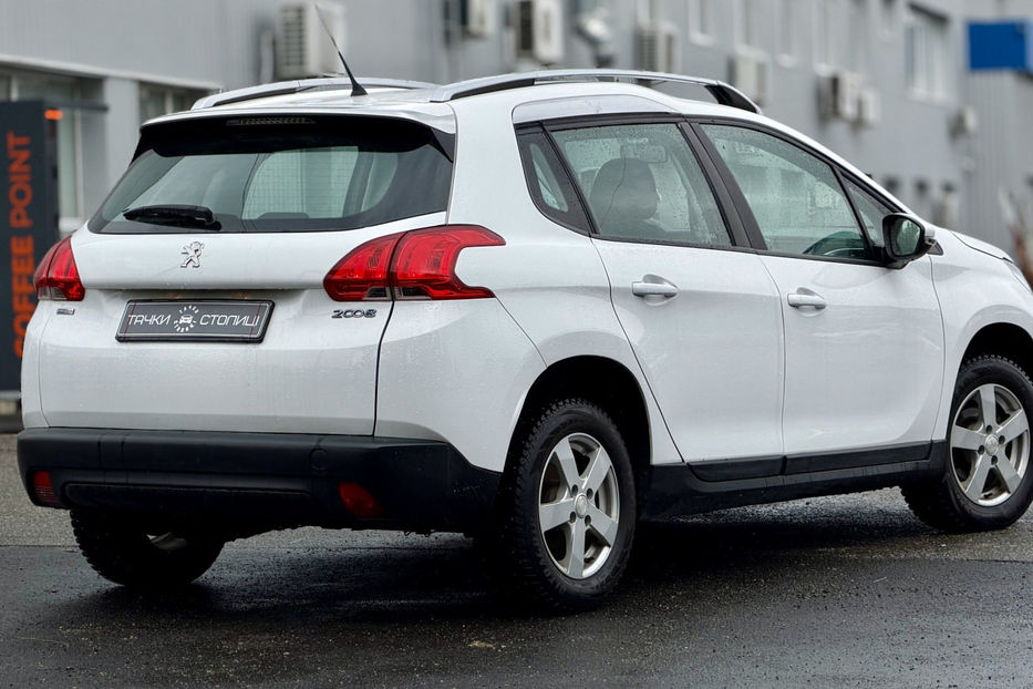 Продам Peugeot 2008  1.2 МТ (82 к.с.)  •  Access 2015 года в Киеве