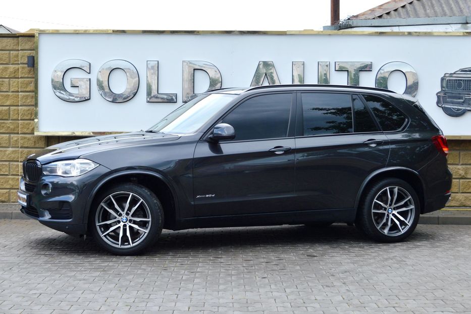 Продам BMW X5 2017 года в Одессе