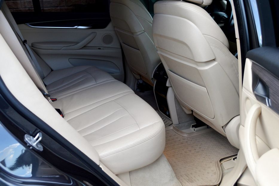 Продам BMW X5 2017 года в Одессе