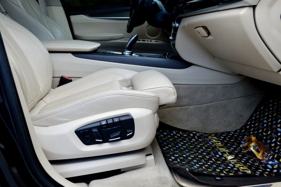 Продам BMW X5 2017 года в Одессе
