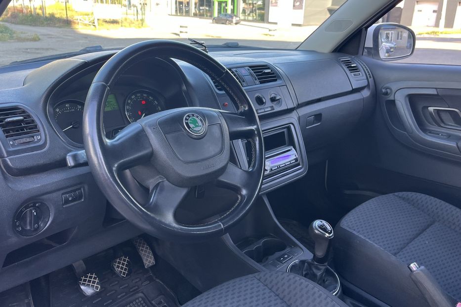 Продам Skoda Fabia Офіційна 2010 года в Николаеве