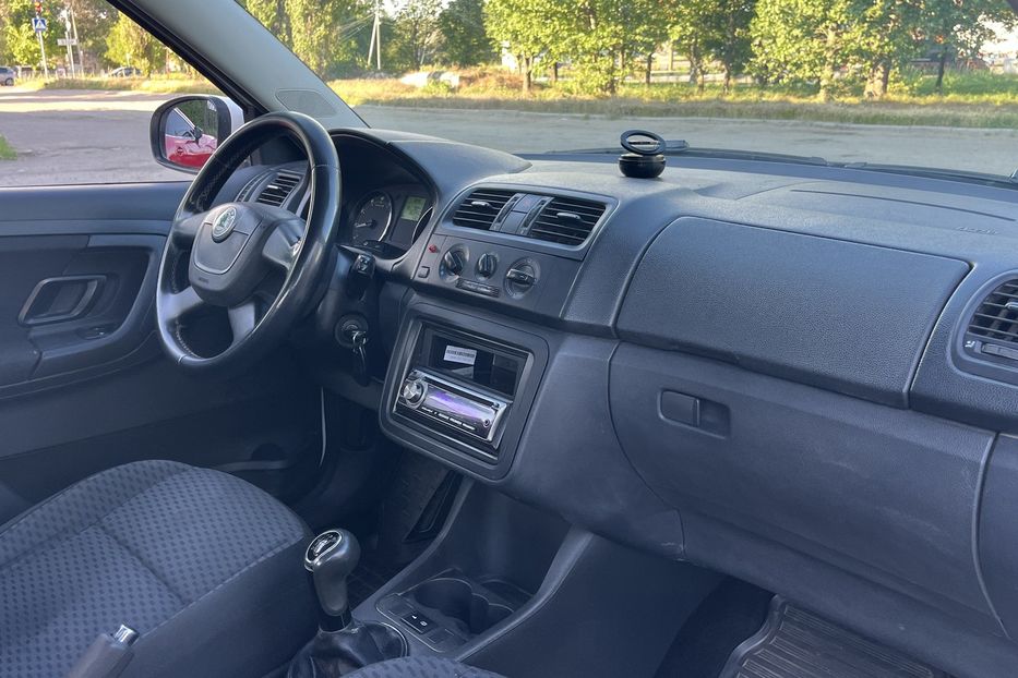 Продам Skoda Fabia Офіційна 2010 года в Николаеве