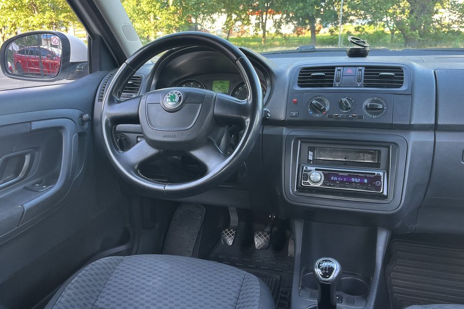 Продам Skoda Fabia Офіційна 2010 года в Николаеве