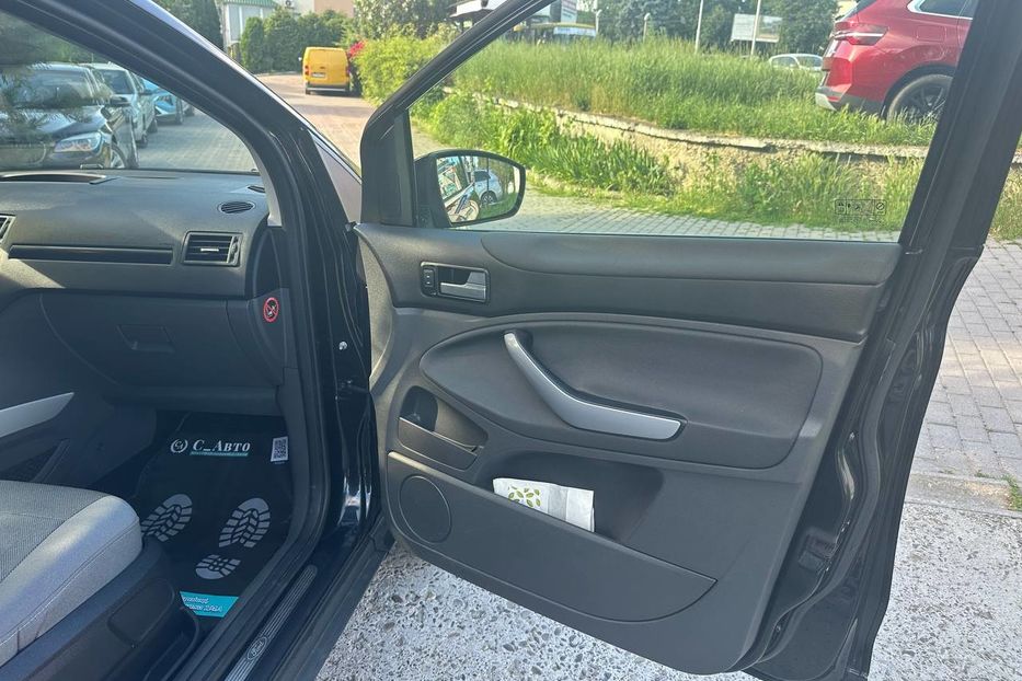 Продам Ford Kuga 2011 года в Черновцах