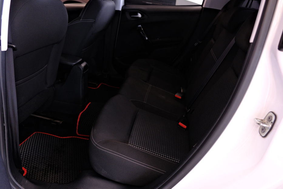 Продам Peugeot 208 2016 года в Одессе