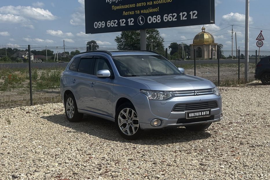 Продам Mitsubishi Outlander Гібрид 2013 года в Львове