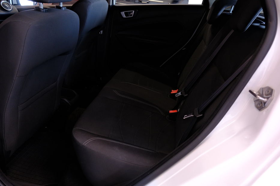 Продам Ford Fiesta 2013 года в Одессе