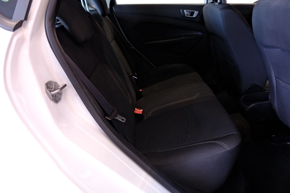 Продам Ford Fiesta 2013 года в Одессе