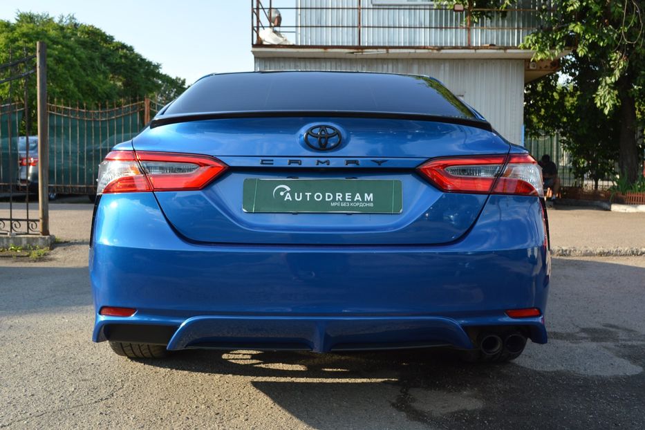 Продам Toyota Camry XV70 2017 года в Одессе