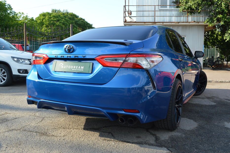 Продам Toyota Camry XV70 2017 года в Одессе