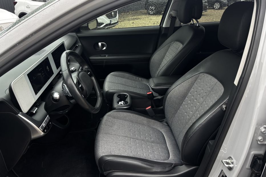 Продам Hyundai Ioniq 2022 года в Львове