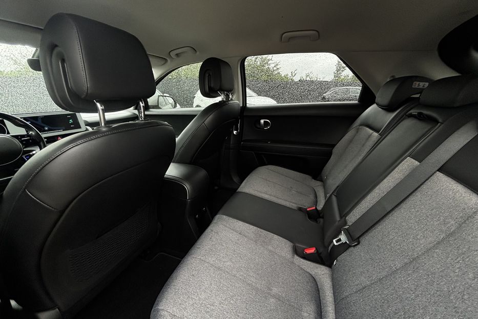 Продам Hyundai Ioniq 2022 года в Львове