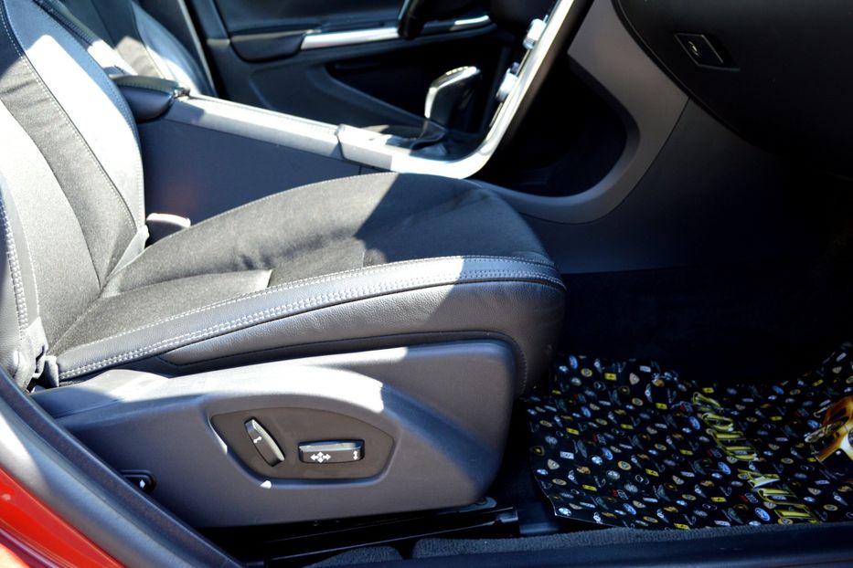 Продам Volvo S60 2015 года в Одессе