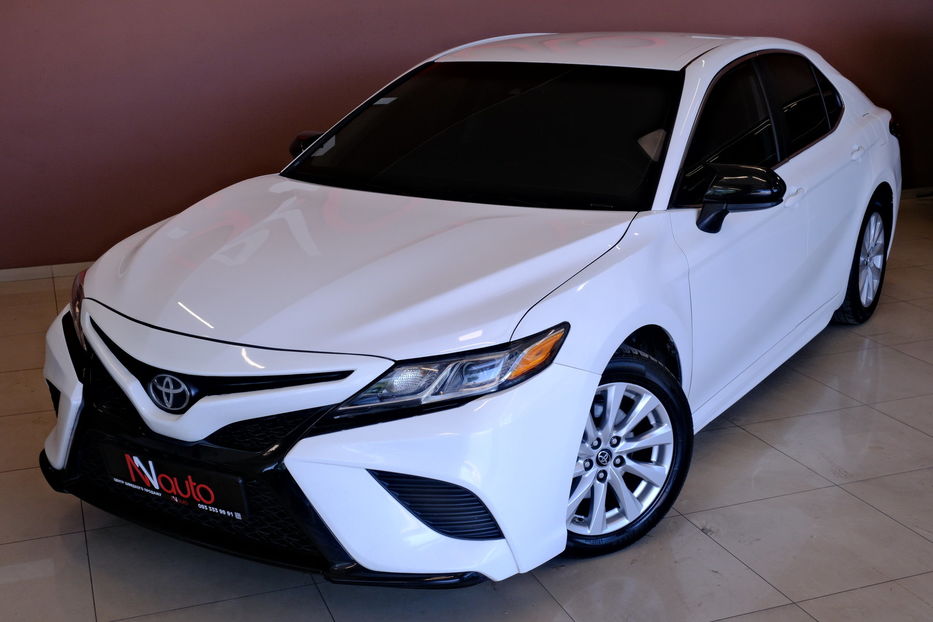 Продам Toyota Camry 2018 года в Одессе
