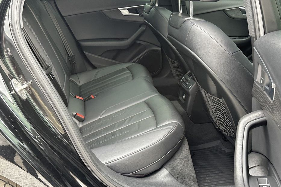 Продам Audi A4 Quattro S-Line 2016 года в Киеве