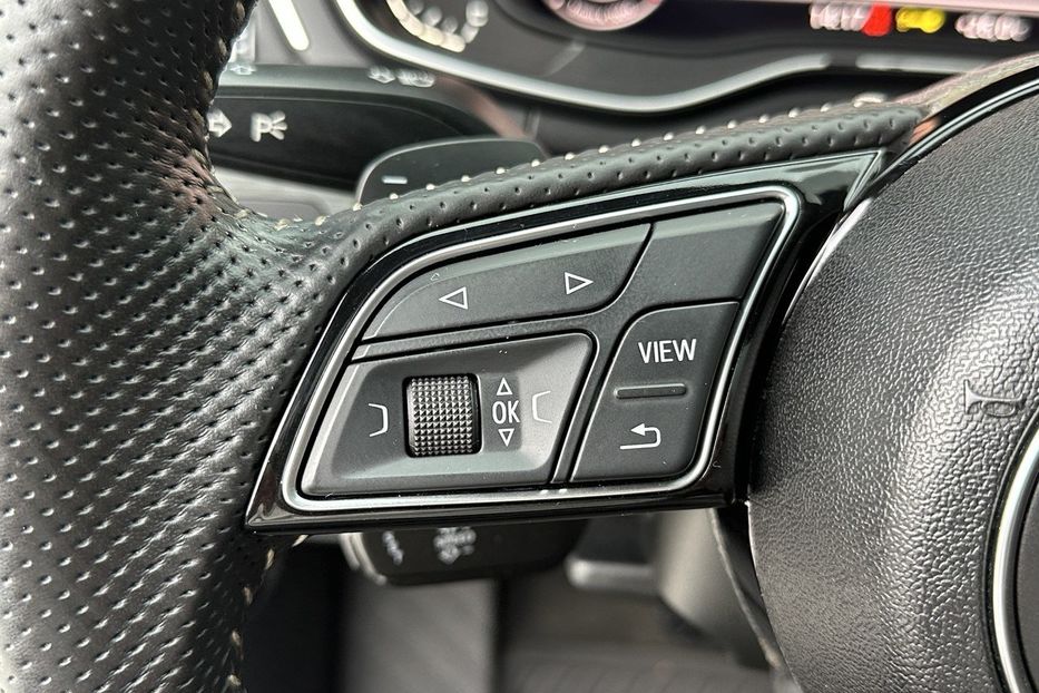 Продам Audi A4 Quattro S-Line 2016 года в Киеве