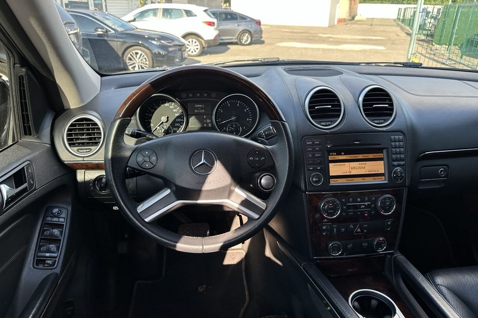 Продам Mercedes-Benz GL-Class 500 4 matic Offroad 2009 года в Киеве