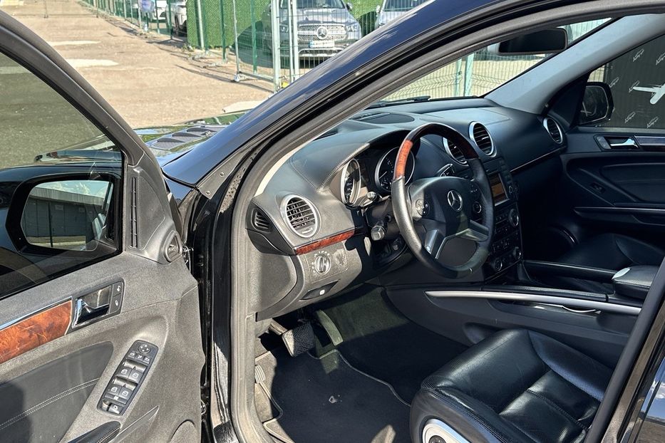 Продам Mercedes-Benz GL-Class 500 4 matic Offroad 2009 года в Киеве