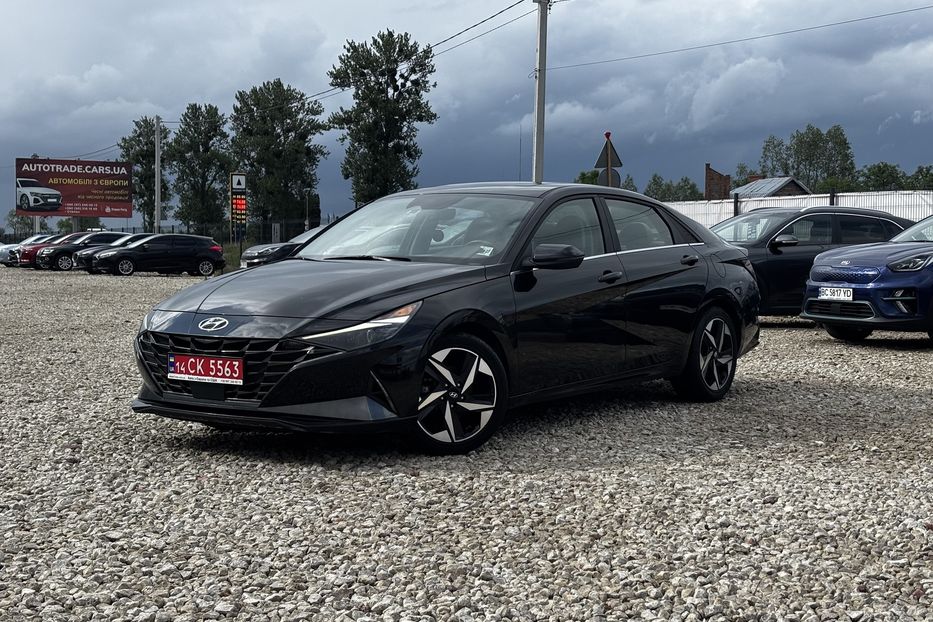 Продам Hyundai Elantra 2022 года в Львове