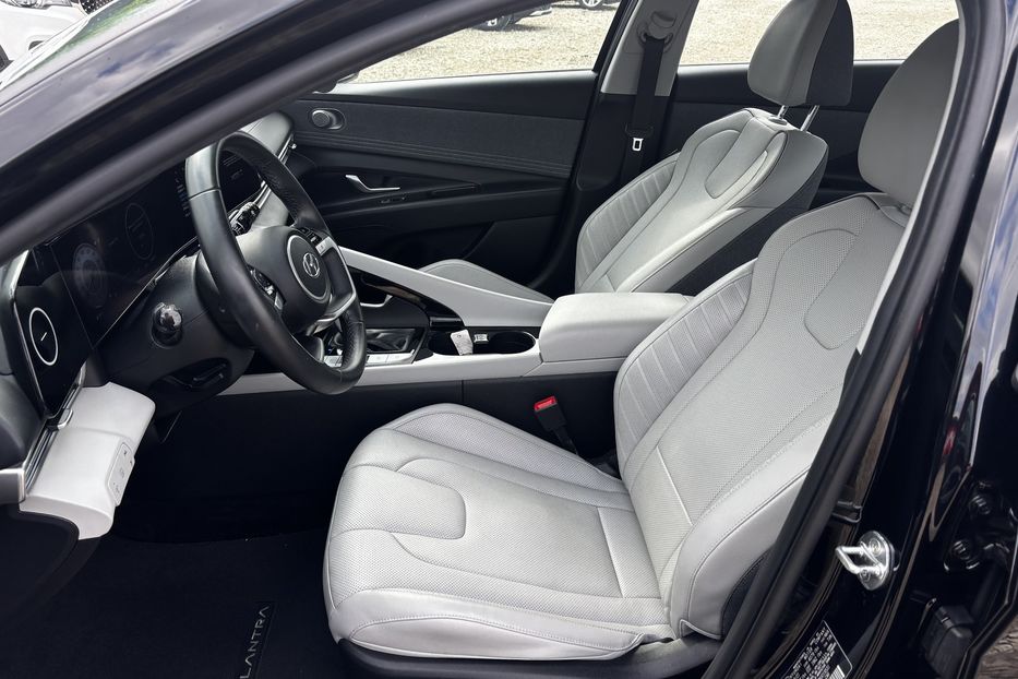 Продам Hyundai Elantra 2022 года в Львове