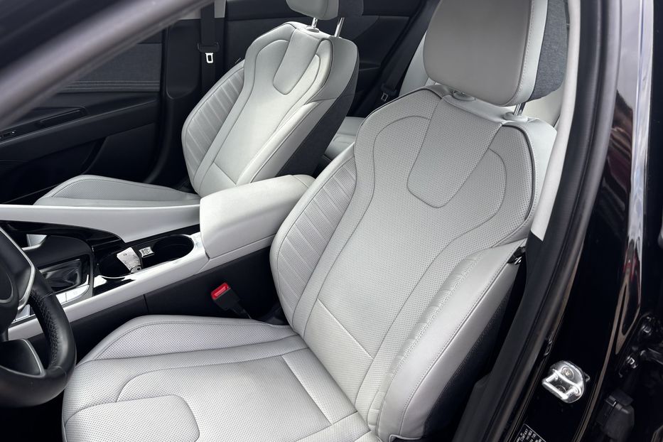 Продам Hyundai Elantra 2022 года в Львове