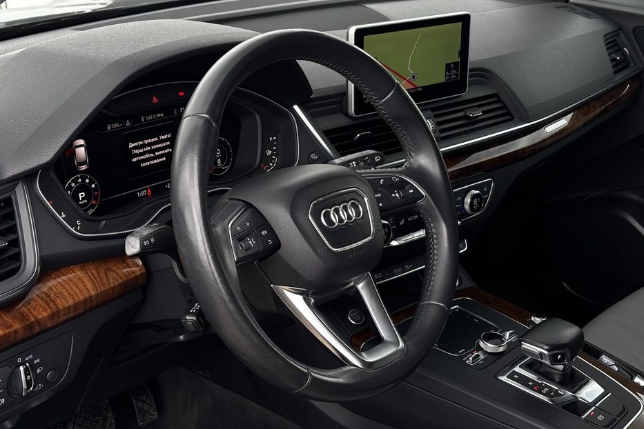 Продам Audi Q5 Premium Plus  2018 года в Львове