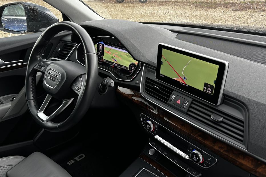 Продам Audi Q5 Premium Plus  2018 года в Львове