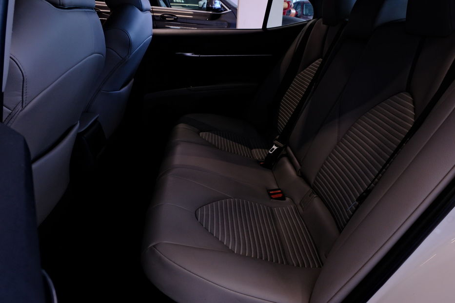 Продам Toyota Camry 2019 года в Одессе