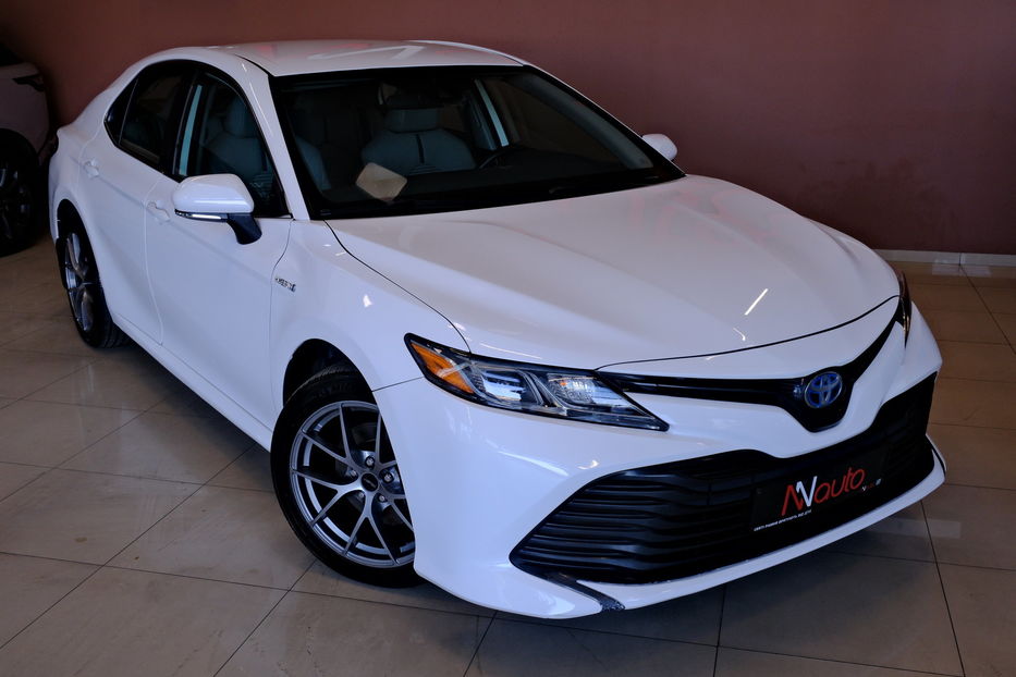 Продам Toyota Camry 2019 года в Одессе