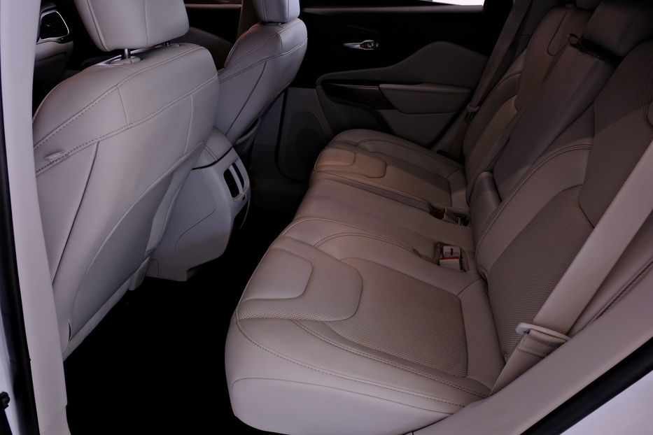 Продам Jeep Cherokee 2022 года в Одессе