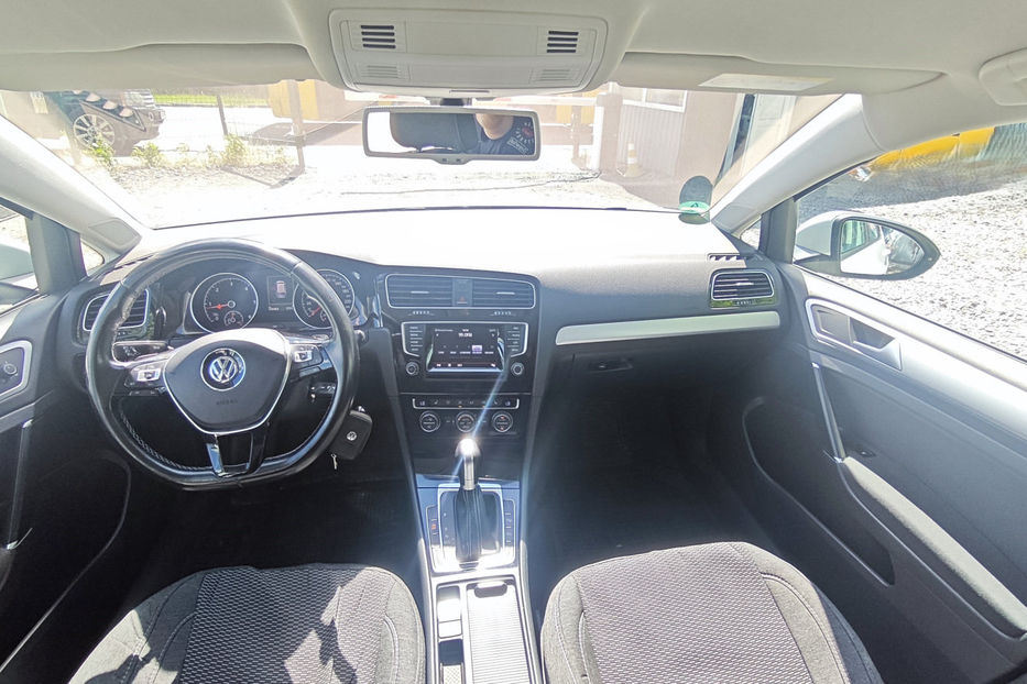 Продам Volkswagen Golf Variant 1.6 TDI DSG (110 к.с.)   2015 года в Киеве