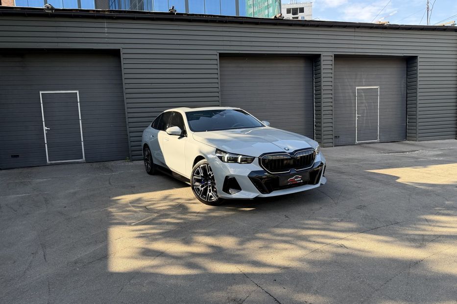 Продам BMW 530 M Package 2025 года в Киеве