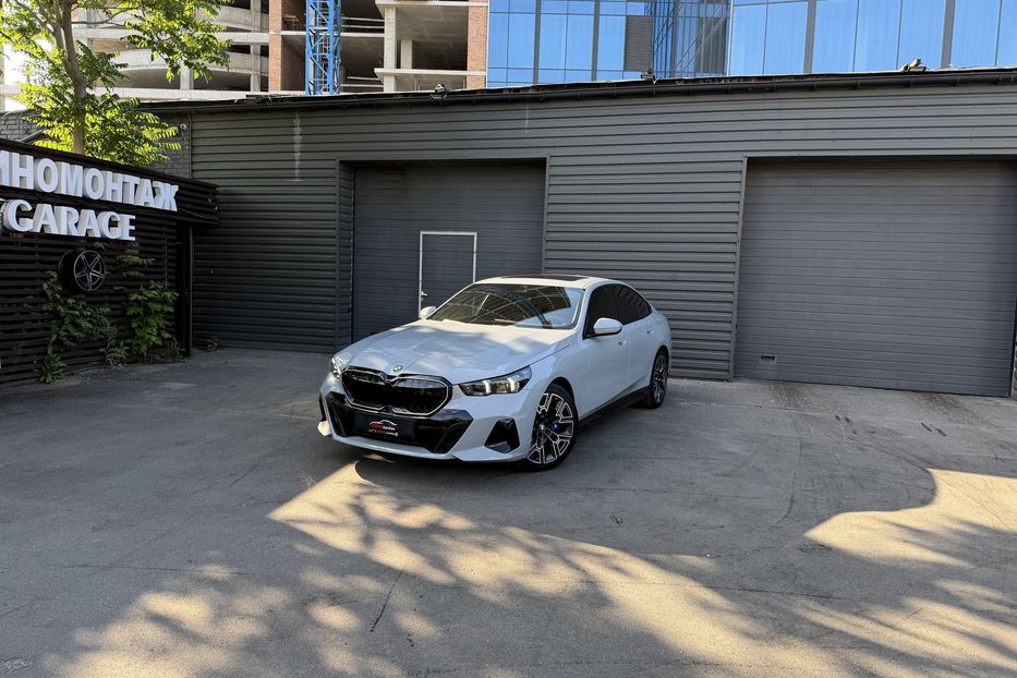 Продам BMW 530 M Package 2025 года в Киеве