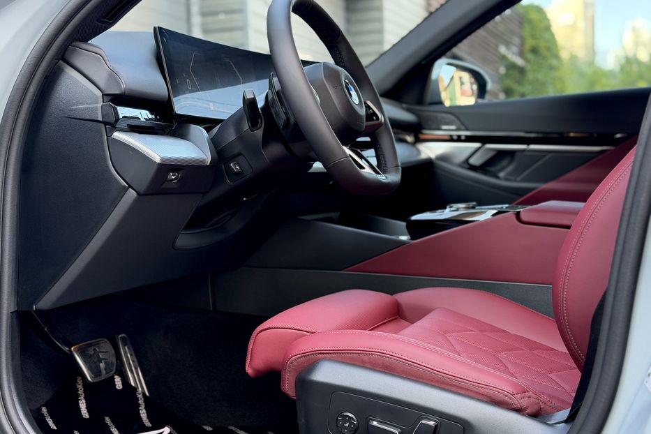 Продам BMW 530 M Package 2025 года в Киеве