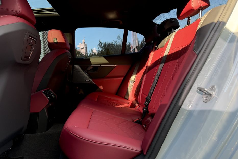 Продам BMW 530 M Package 2025 года в Киеве