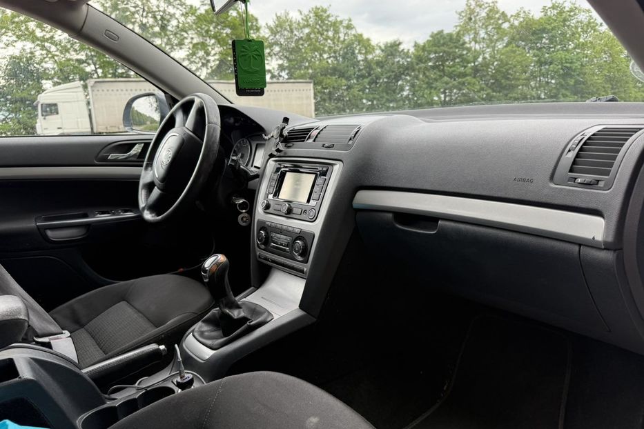 Продам Skoda Octavia A5 2012 года в Львове