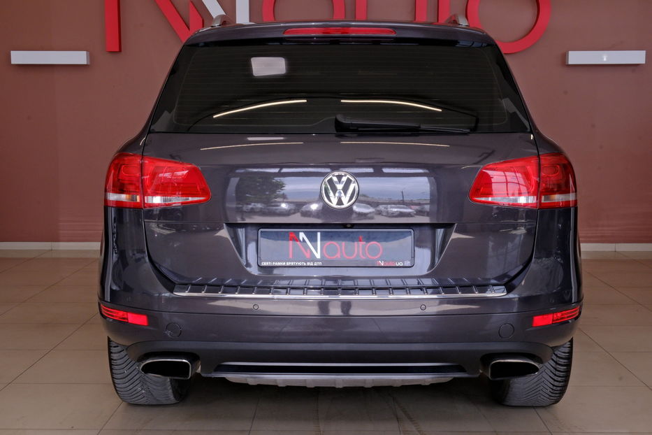 Продам Volkswagen Touareg 2011 года в Одессе