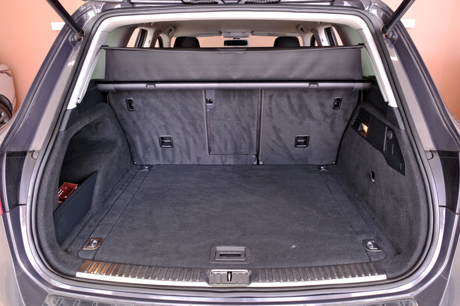 Продам Volkswagen Touareg 2011 года в Одессе