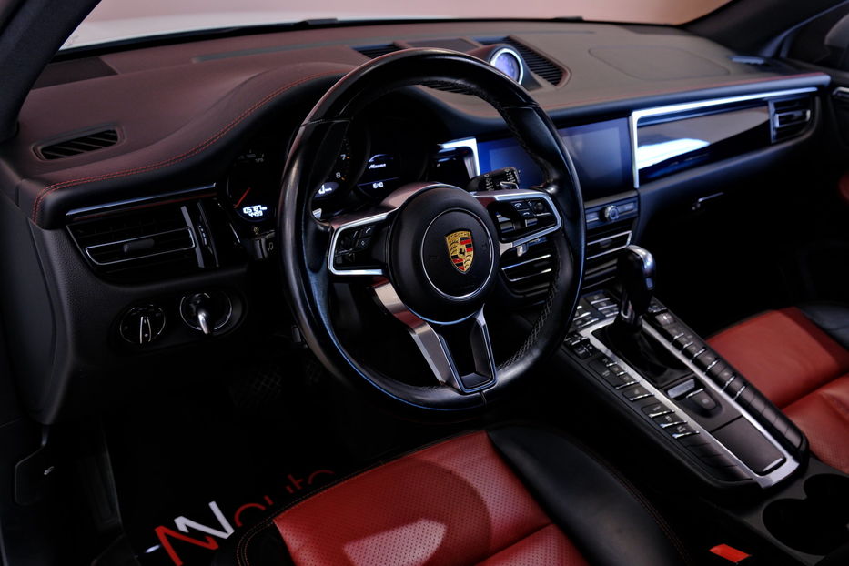 Продам Porsche Macan 2019 года в Одессе