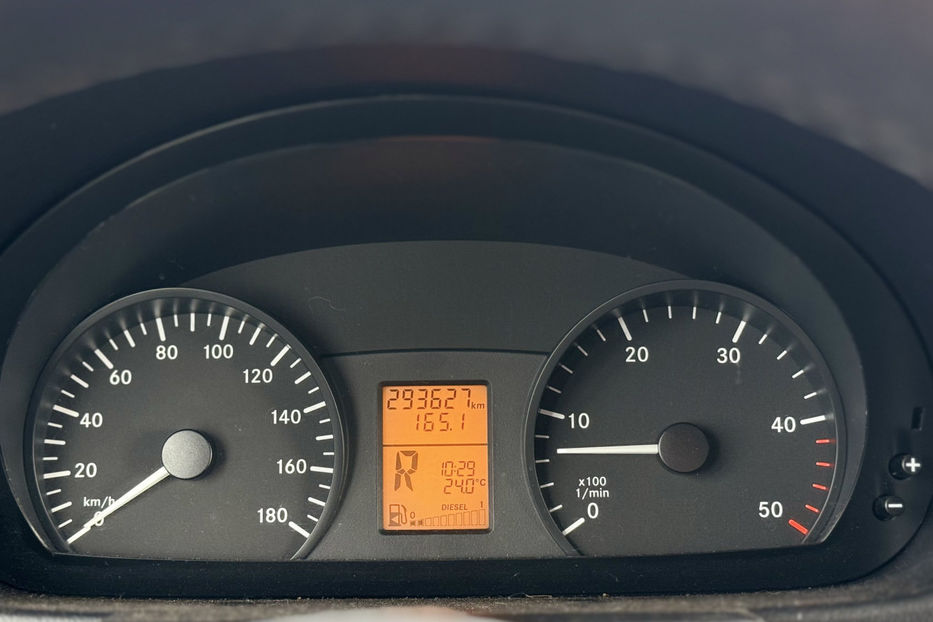 Продам Mercedes-Benz Sprinter груз.. 319 CDI 3.0 AT (190 к.с.) L3H2 2014 года в Киеве