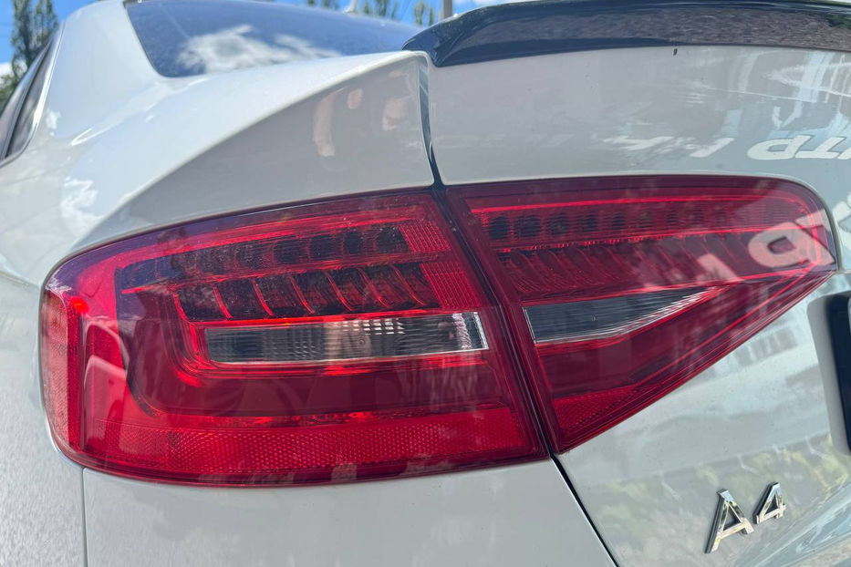 Продам Audi A4 2.0 TFSI АТ (211 к.с.) Quattro 2015 года в Киеве