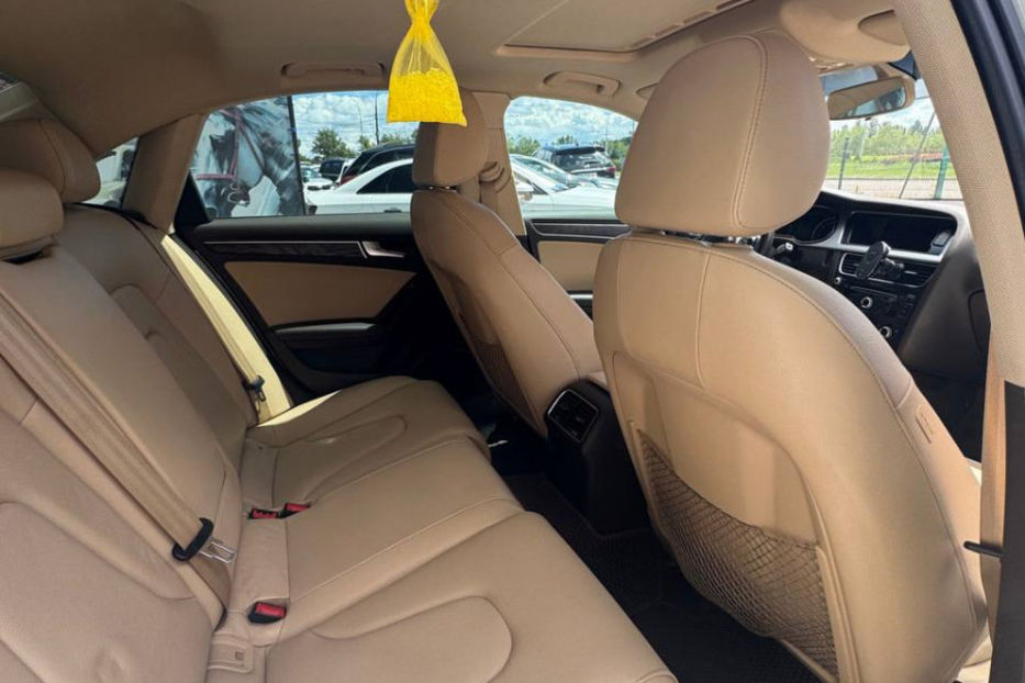 Продам Audi A4 2.0 TFSI АТ (211 к.с.) Quattro 2015 года в Киеве