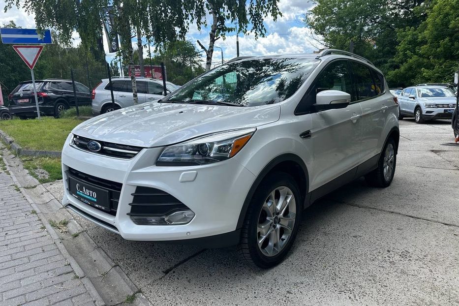 Продам Ford Escape Titanium 2013 года в Черновцах