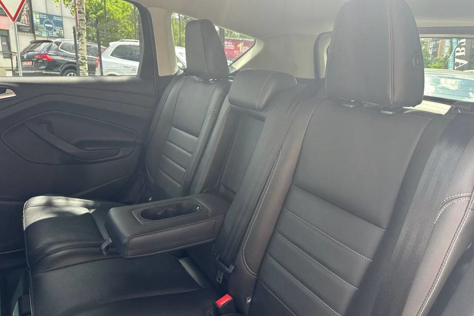 Продам Ford Escape Titanium 2013 года в Черновцах