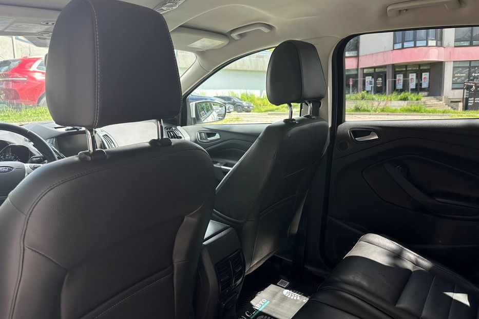 Продам Ford Escape Titanium 2013 года в Черновцах