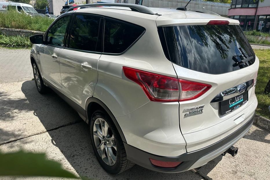 Продам Ford Escape Titanium 2013 года в Черновцах