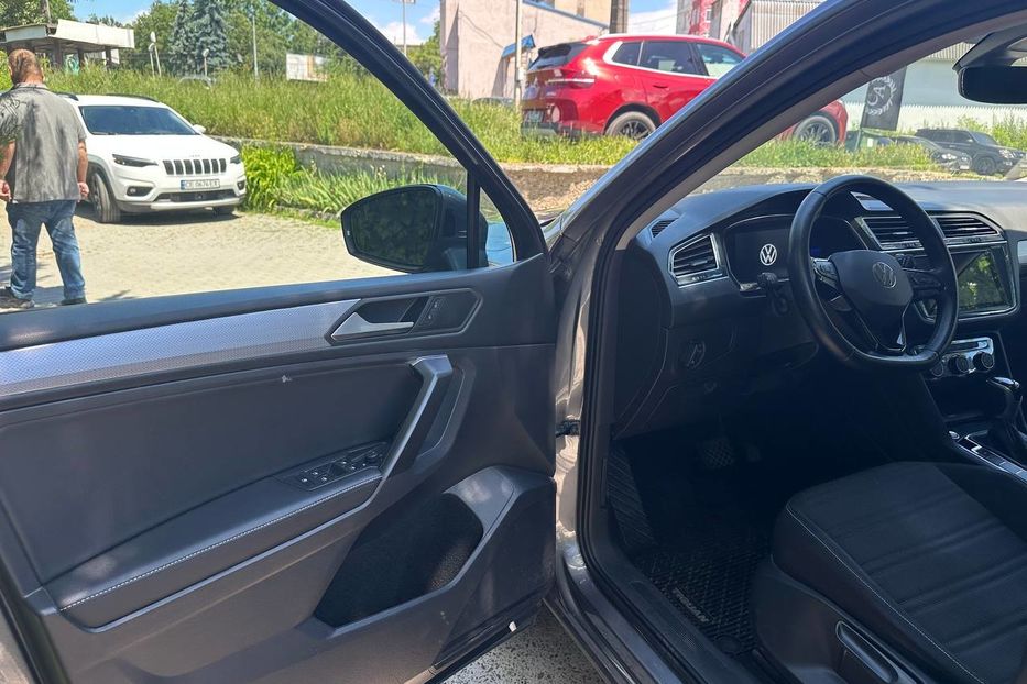 Продам Volkswagen Tiguan S 2021 года в Черновцах
